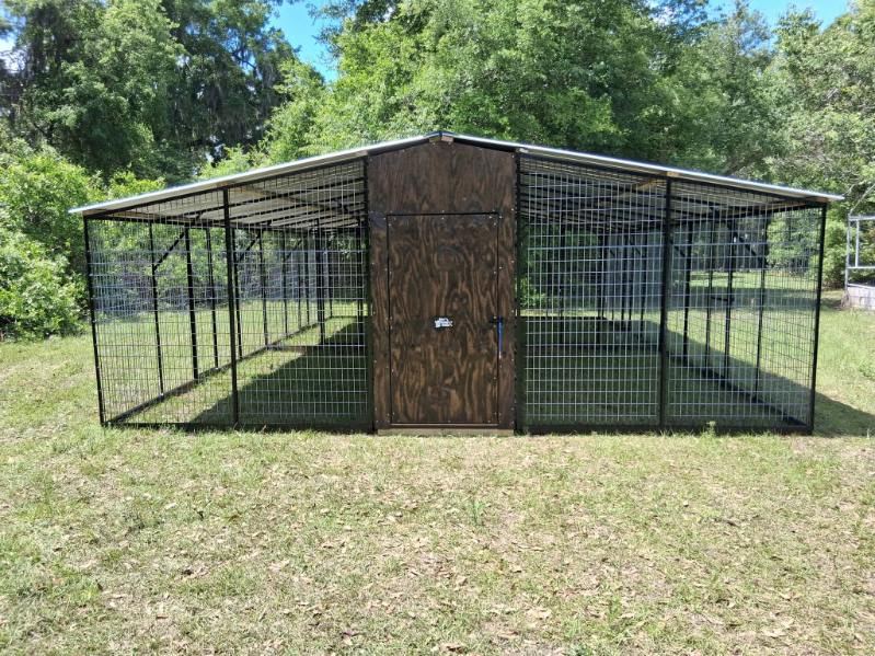 Custom Coop — Detail